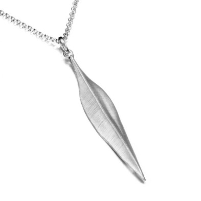 Leaf pendant in sterling silver 925