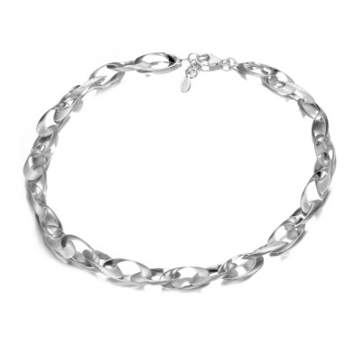 Collar corto de plata de ley 925