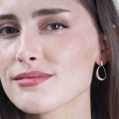 Oval earrings in sterling silver